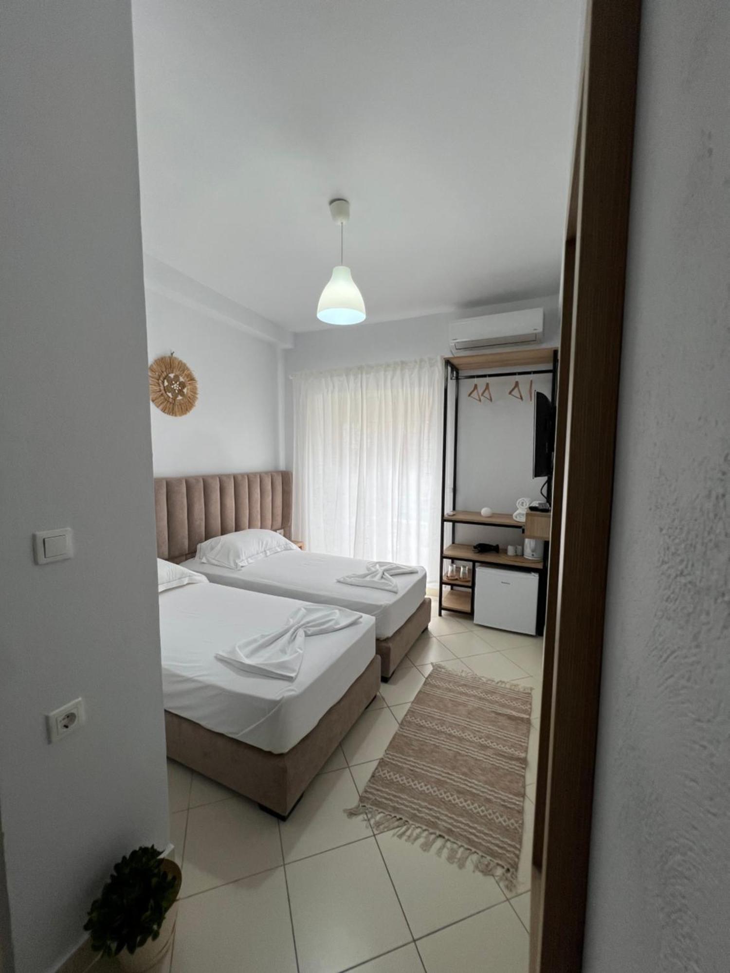 Helios Rooms Sarandë Exterior foto